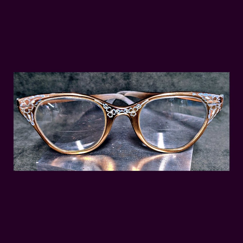 TURA 1950s Vintage Retro Cats-Eye Glasses